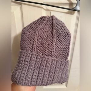 GAP Women's beanie- Lavender